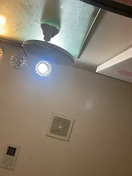 jkdasnk99 online show from 03/28/26, 02:01