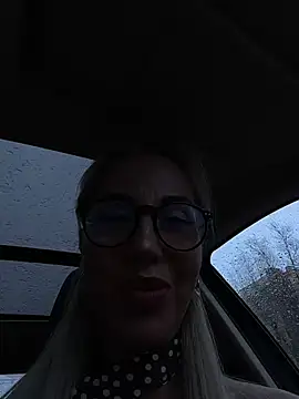 LisaMurr online show from 04/07/26, 10:28