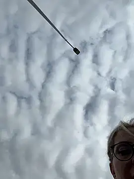 LisaMurr online show from 04/15/26, 11:38