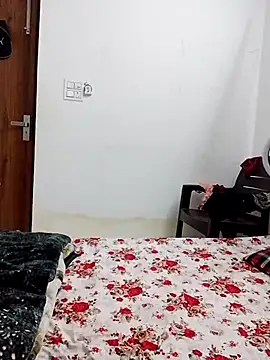 cute girl 29 online show from 03/12/26, 01:04