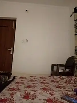 cute girl 29 online show from 04/12/26, 05:49