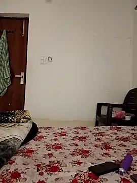 cute girl 29 online show from 04/05/26, 04:46