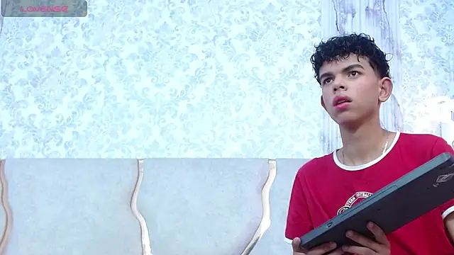 keahi tay online show from 03/04/26, 11:51