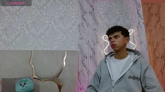 keahi tay online show from 03/09/26, 11:58