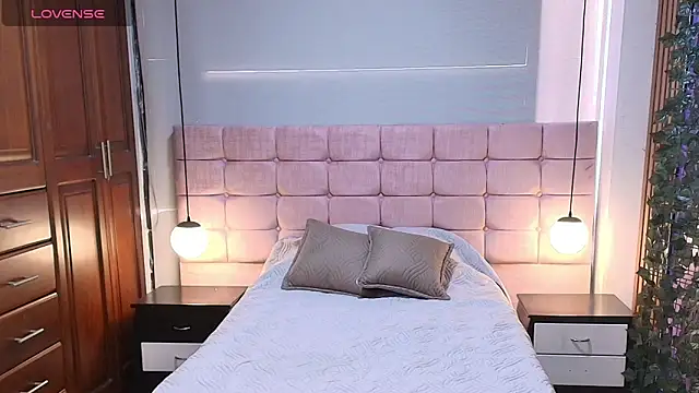 MoriahStorm online show from 05/25/26, 12:26