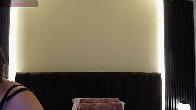 MoriahStorm online show from 04/21/26, 12:34