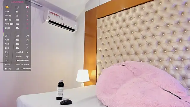 IsabellaaLux  online show from 03/22/26, 07:59