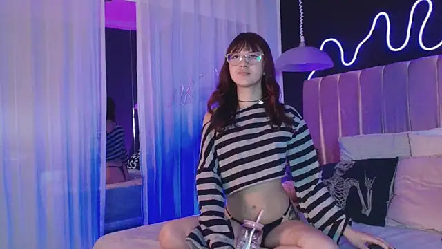 alixx von d online show from 03/27/26, 11:33