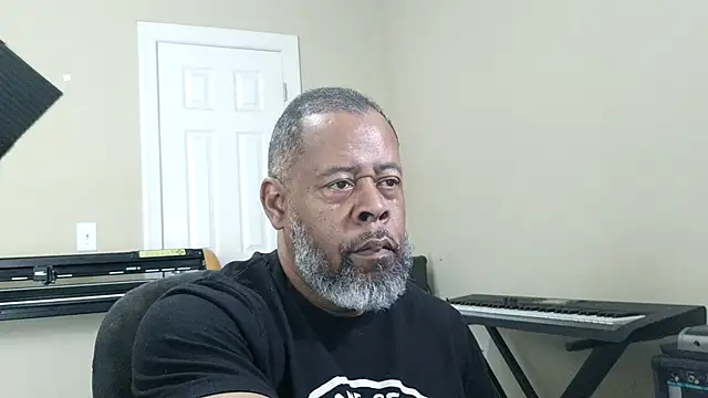 Cleozevo1961 online show from 03/27/26, 04:08