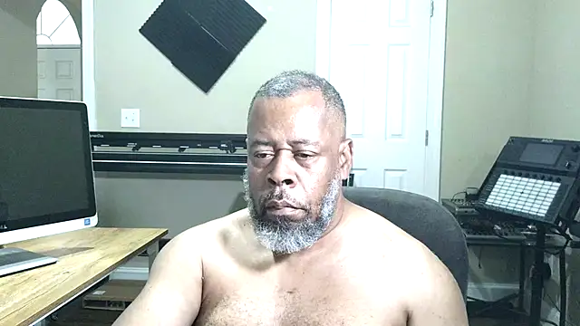 Cleozevo1961 online show from 05/23/26, 12:59