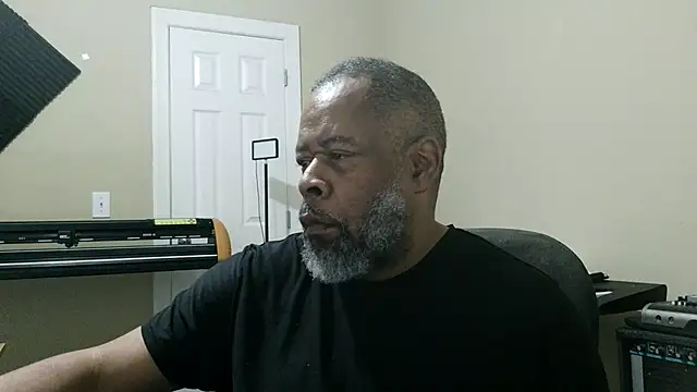 Cleozevo1961 online show from 03/21/26, 01:37