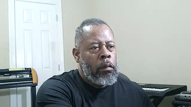 Cleozevo1961 online show from 03/23/26, 05:02