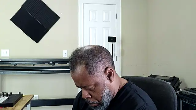 Cleozevo1961 online show from 04/07/26, 05:04