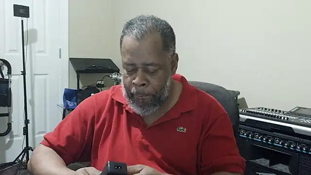 Cleozevo1961 online show from 04/14/26, 12:10