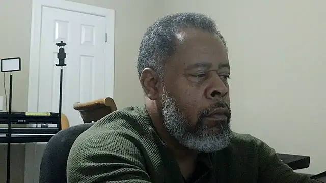 Cleozevo1961 online show from 03/03/26, 08:49