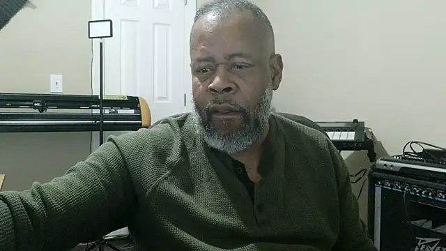 Cleozevo1961 online show from 03/12/26, 04:55