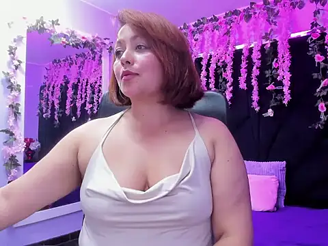 Snapshot of Viooleta_thomson chatting on 02/19/26, 09:28 Viooleta thomson online show from 02/19/26, 09:28