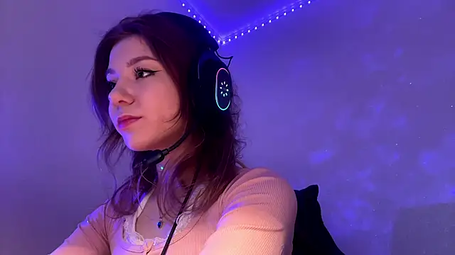 aera elese online show from 02/18/26, 09:50