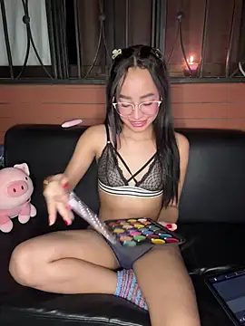 Snapshot of Leclerc_poli chatting on 03/04/26, 02:41 Leclerc poli online show from 03/04/26, 02:41