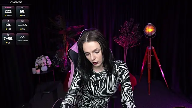 Wild Alice me online show from 03/30/26, 03:13