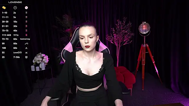 Wild Alice me online show from 03/26/26, 04:05