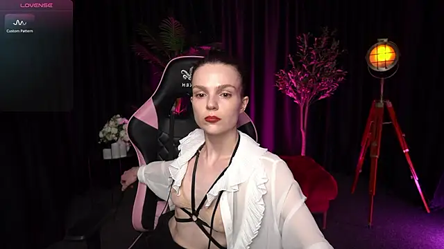 Wild Alice me online show from 03/06/26, 04:24