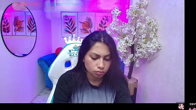 Snapshot of Miia__collins chatting on 02/23/26, 12:28 Miia collins online show from 02/23/26, 12:28