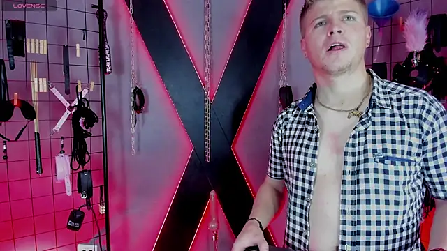 Snapshot of MrJustin_Brianna_BDSM chatting on 02/24/26, 06:53 MrJustin Brianna BDSM online show from 02/24/26, 06:53