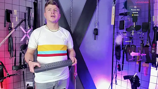 Snapshot of MrJustin_Brianna_BDSM chatting on 02/27/26, 07:03 MrJustin Brianna BDSM online show from 02/27/26, 07:03