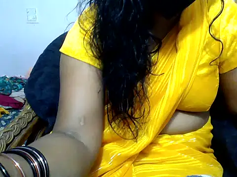 Snapshot of Angel_honeybear_143 chatting on 03/14/26, 07:36 Angel honeybear 143 online show from 03/14/26, 07:36