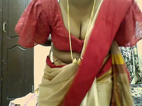 Snapshot of Angel_honeybear_143 chatting on 03/15/26, 12:12 Angel honeybear 143 online show from 03/15/26, 12:12