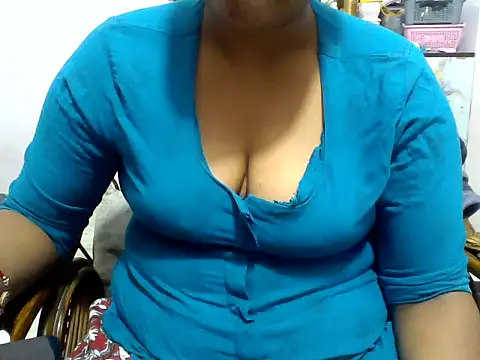 Snapshot of Angel_honeybear_143 chatting on 03/13/26, 11:48 Angel honeybear 143 online show from 03/13/26, 11:48