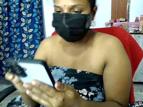 Snapshot of Angel_honeybear_143 chatting on 06/26/26, 10:37 Angel honeybear 143 online show from 06/26/26, 10:37