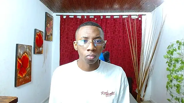 milo018 online show from 05/05/26, 02:09