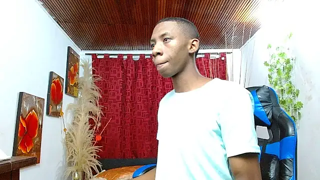 milo018 online show from 03/07/26, 09:53