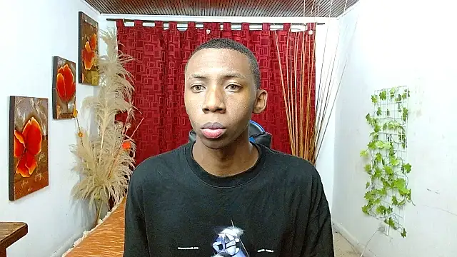 milo018 online show from 03/26/26, 08:34