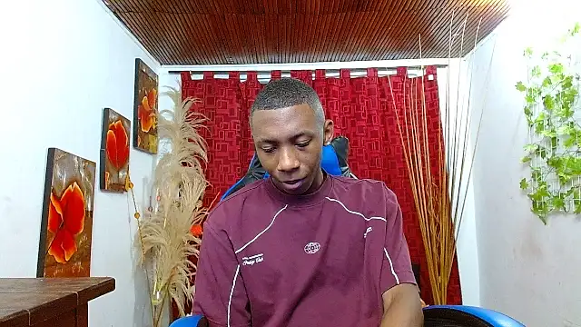 Snapshot of milo018 chatting on 02/23/26, 07:58 milo018 online show from 02/23/26, 07:58