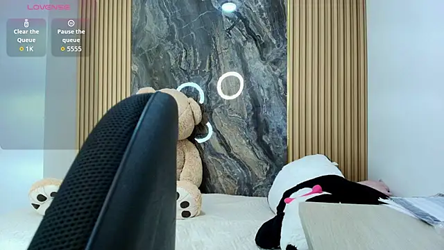 scarlett lumi online show from 02/19/26, 10:23