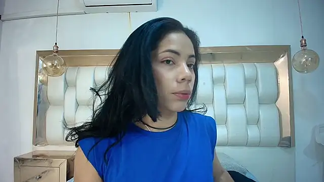 Snapshot of AzulMaveric chatting on 06/15/26, 08:08 AzulMaveric online show from 06/15/26, 08:08