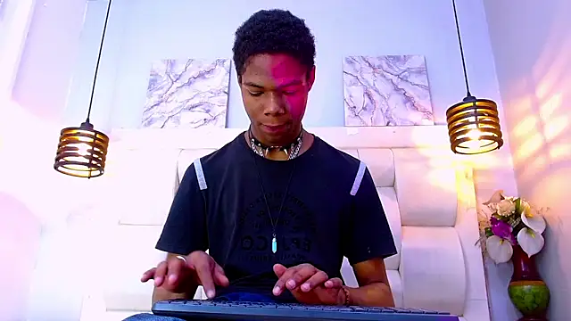 Santiago Ortiz  online show from 03/25/26, 01:21