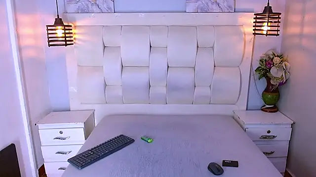 Santiago Ortiz  online show from 03/04/26, 06:15