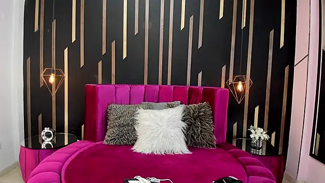 Kendal Lane online show from 03/31/26, 08:00