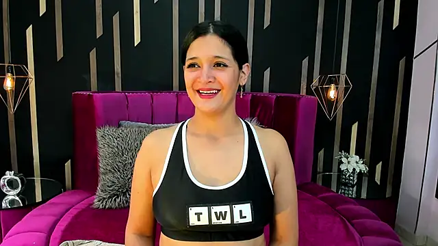 Kendal Lane online show from 04/06/26, 07:48