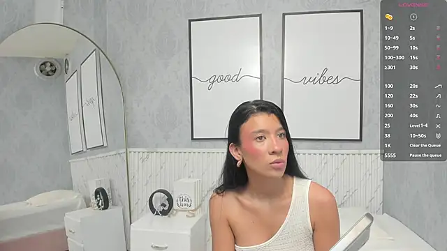 beautydoll18  online show from 04/17/26, 10:18