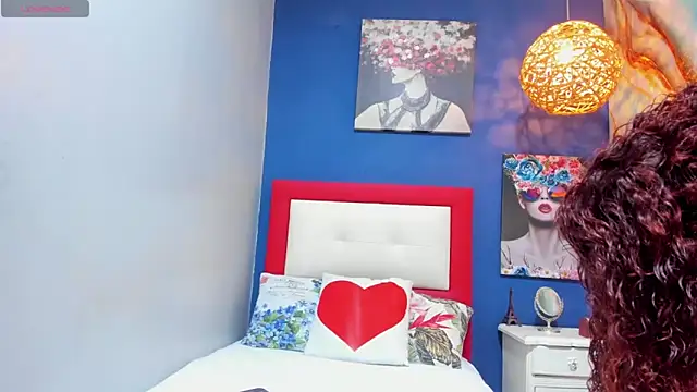 Camila Tits online show from 04/18/26, 04:04