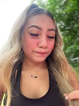 Snapshot of Dulce_Sofi_ chatting on 02/24/26, 03:13 Dulce Sofi online show from 02/24/26, 03:13