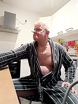 olivbisoumis online show from 02/26/26, 06:57