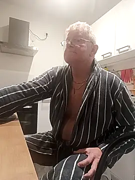 olivbisoumis online show from 02/21/26, 05:42