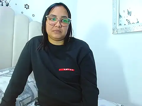 Snapshot of MaferNaughty4U chatting on 02/20/26, 12:18 MaferNaughty4U online show from 02/20/26, 12:18