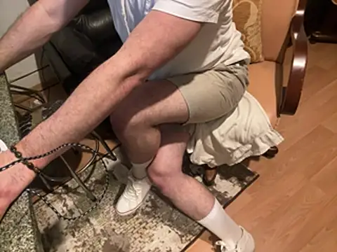 ozzyylove online show from 04/17/26, 08:44